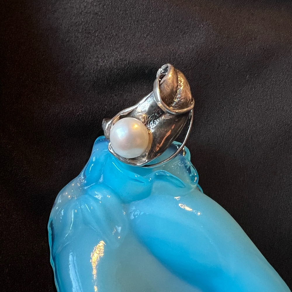 Pearl and Silver Leaf Ring